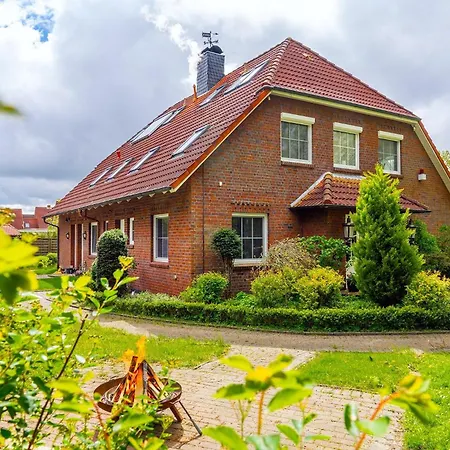 Apartment Chilly-breeze 1, Design-apartment, Obergeschoss Mit Gemeinschaftsgarten Greetsiel